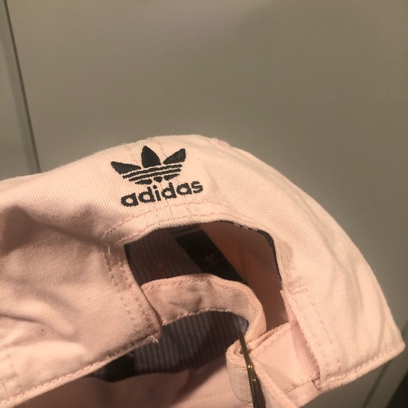 Adidas hat - Picture 3 of 3